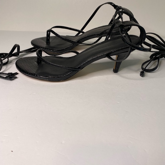 Fit To Figure Victoria Thong Heels size 10W NWOT - Picture 8 of 11